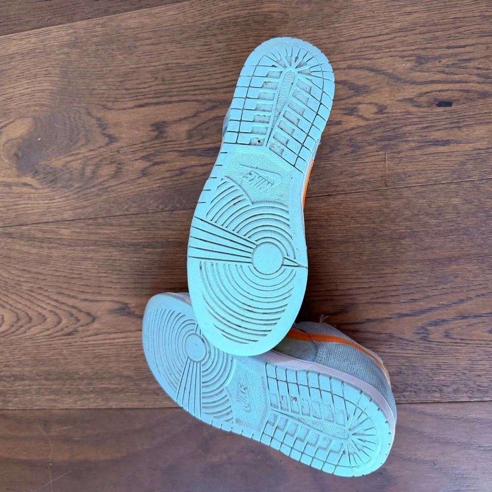 Nike Dunk Low sneakers “Heat Map
